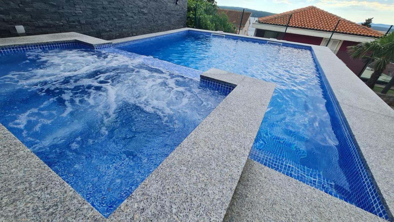 Apartments Blazevic, Heated Pool&Jacuzzi ดรามัลย์ ภายนอก รูปภาพ